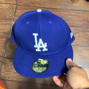 blue LA mlb hat